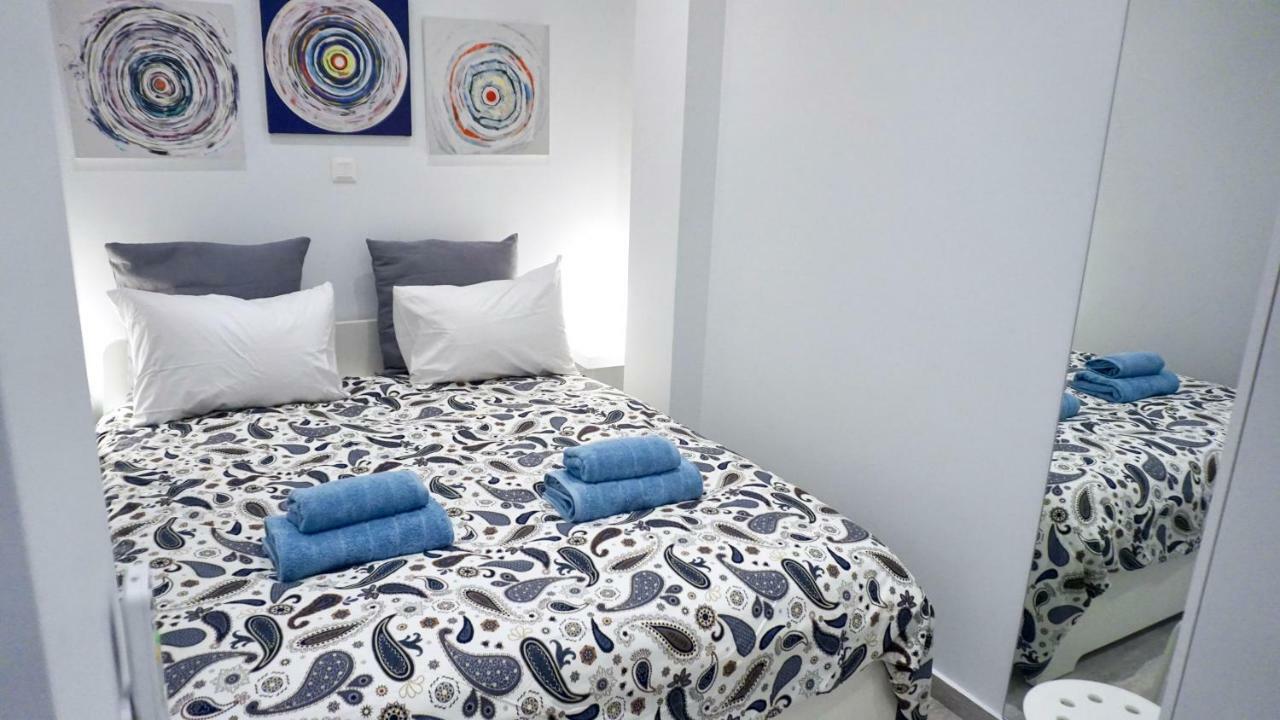Modern & Central Apt In Atene Esterno foto