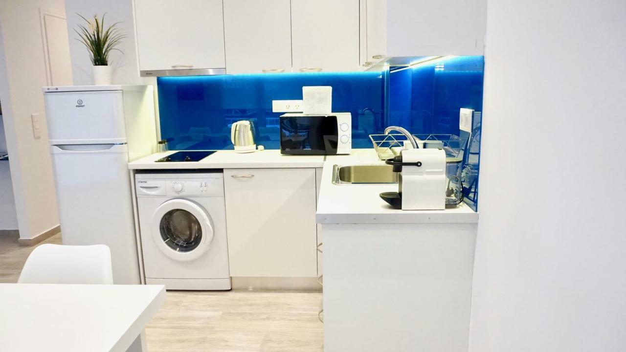 Modern & Central Apt In Atene Esterno foto
