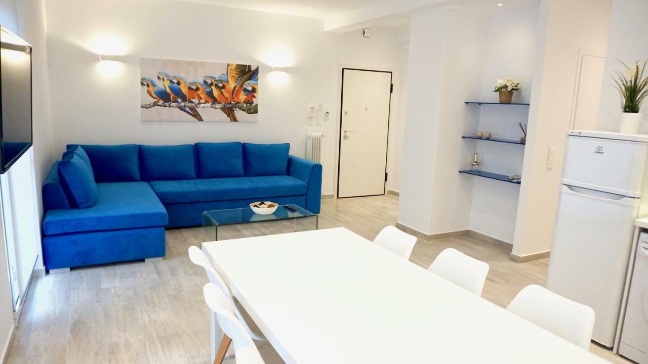 Modern & Central Apt In Atene Esterno foto